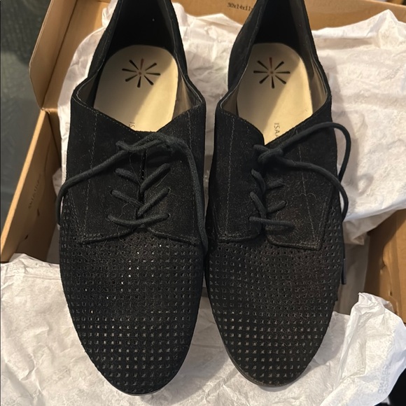 Issac Mizrah Shoes - Black Perforated Flats with Lace-Up Design